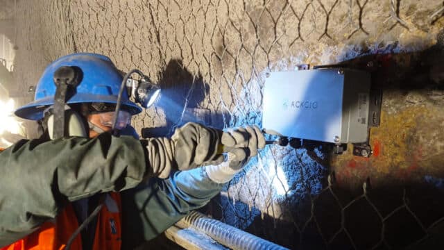 Geoteknik Peru Mine Worker 1 2